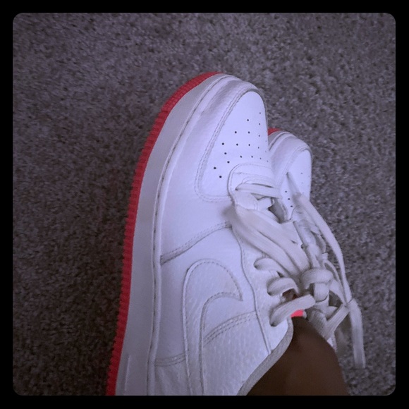 Nike air forces - Picture 1 of 3